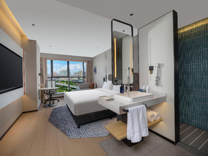 Holiday Inn Express Luoyang Nanchang Road by IHG image