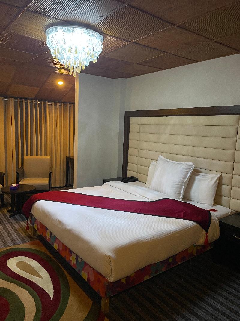 Shangrila Hotels And Resorts Changla Gali image