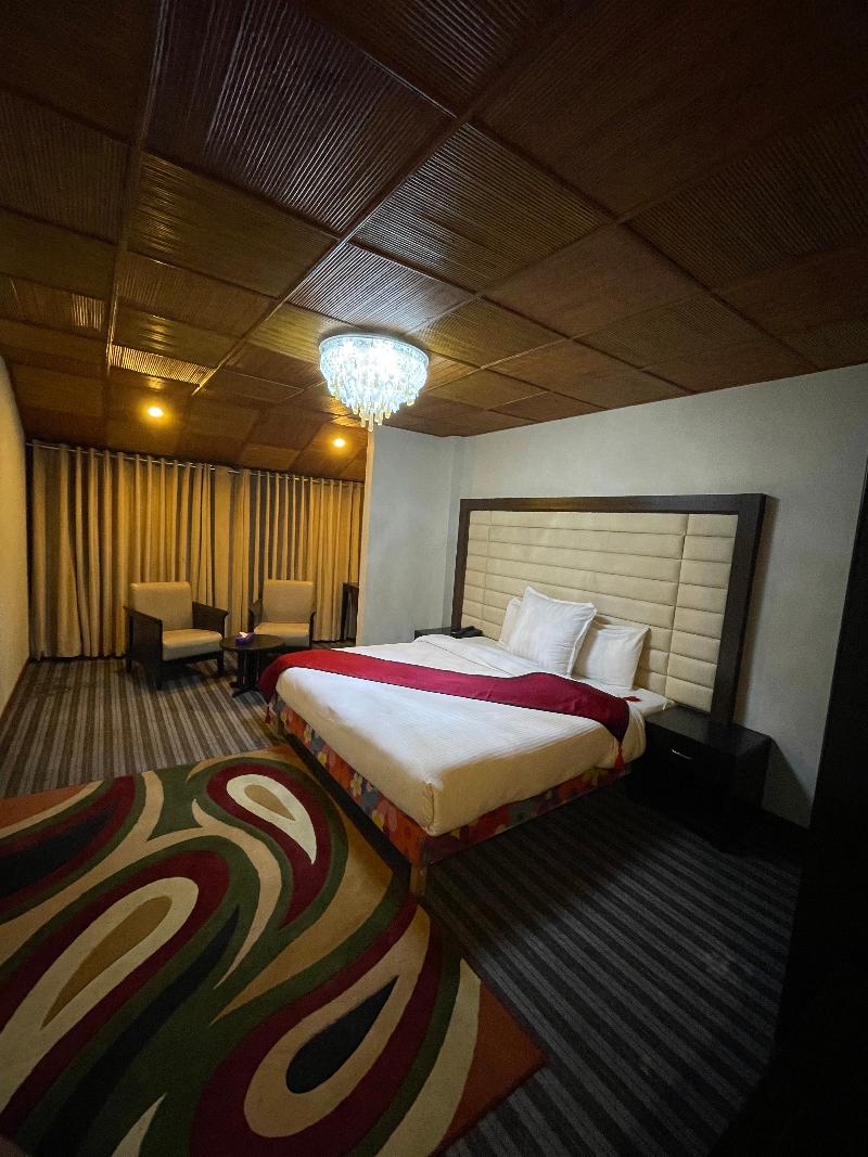 Shangrila Hotels And Resorts Changla Gali image