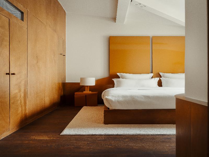 Edgar Suites Bouchardon image