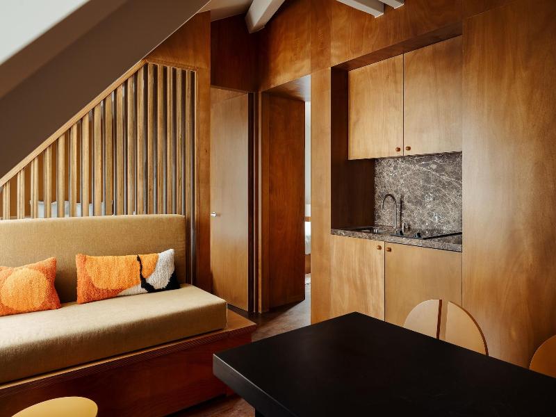 Edgar Suites Bouchardon image
