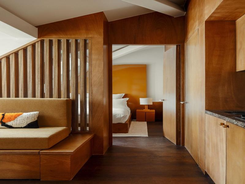 Edgar Suites Bouchardon image