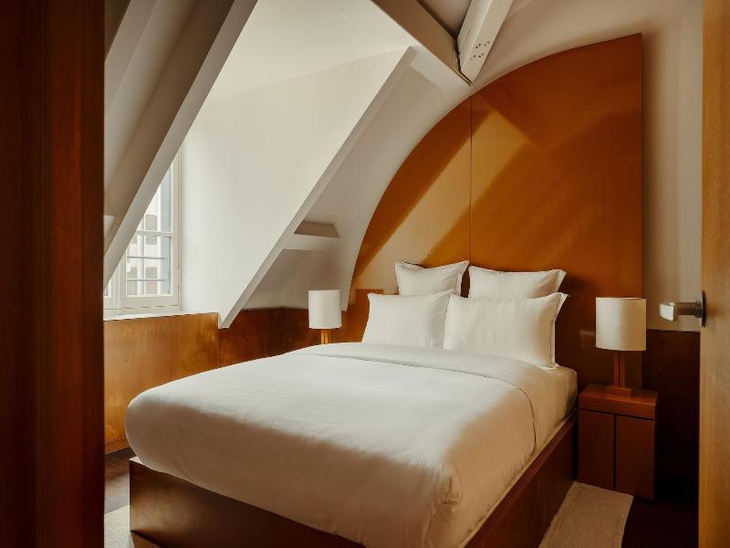 Edgar Suites Bouchardon image