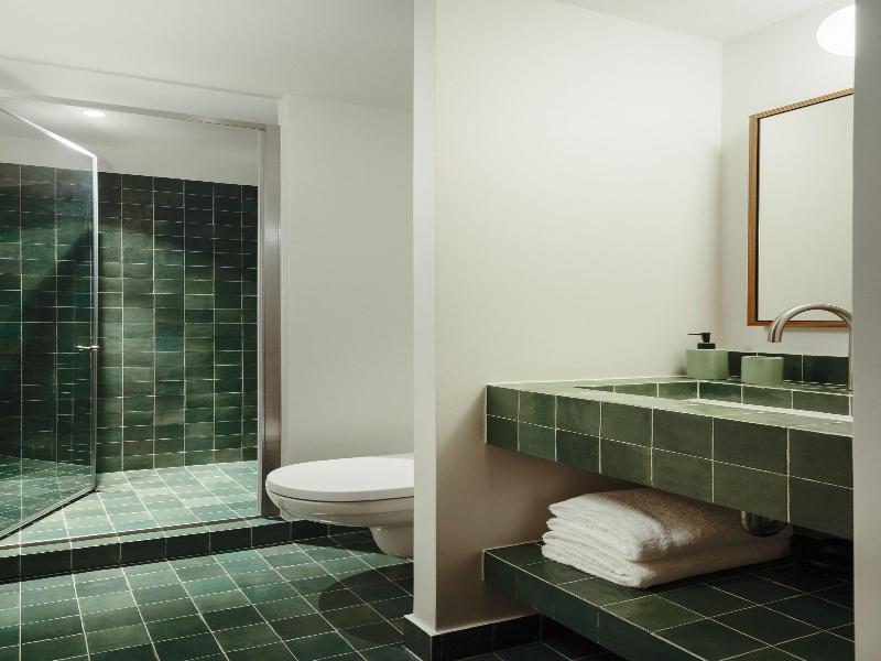 Edgar Suites Bouchardon image