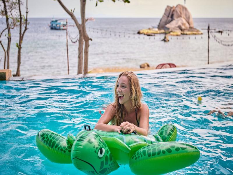 Lub D Koh Tao Tanote Bay — exterior view