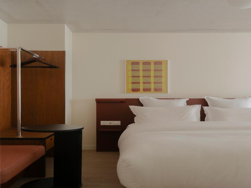 Edgar Suites Eglise image