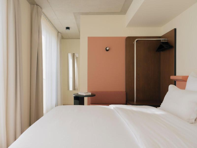 Edgar Suites Eglise image