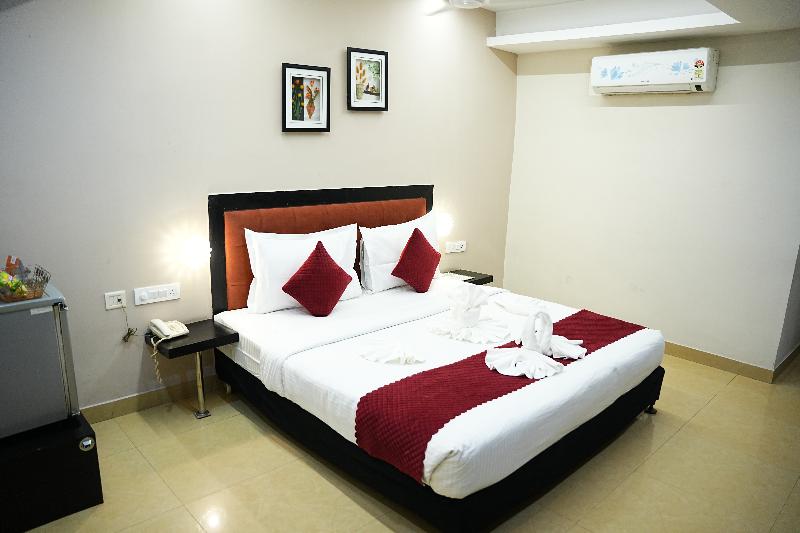 Hotel Delphi Grand image