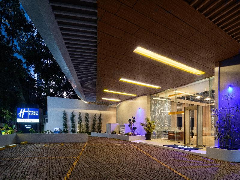 Holiday Inn Express Bandung Braga By IHG image