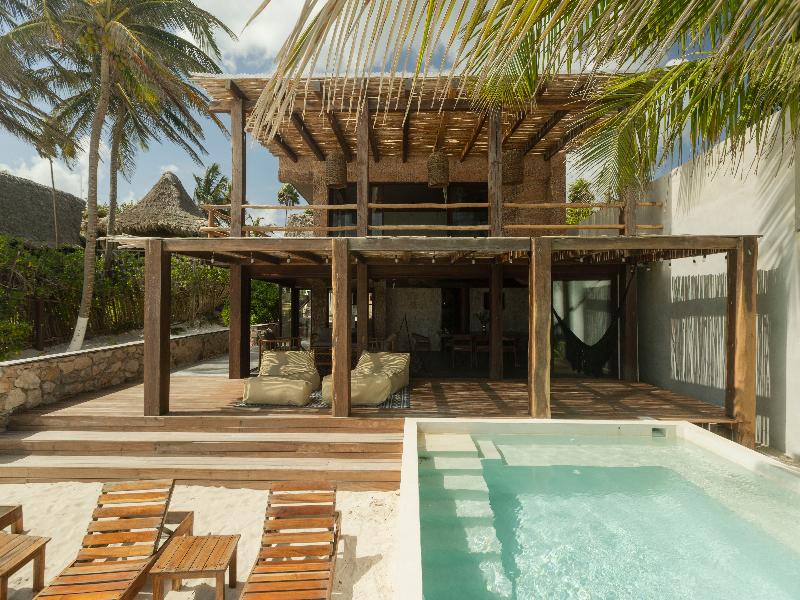 Casa Aakbal Tulum — exterior view