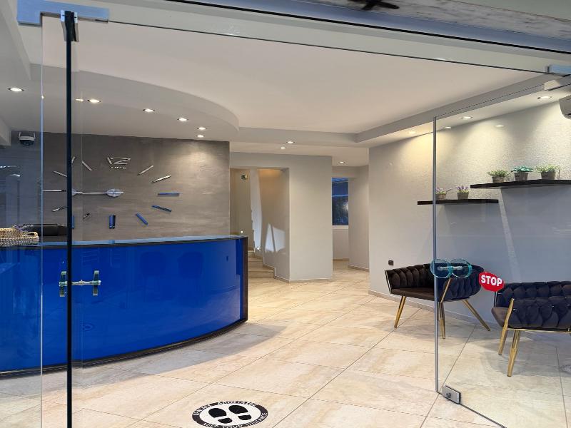 Mg Luxury Living