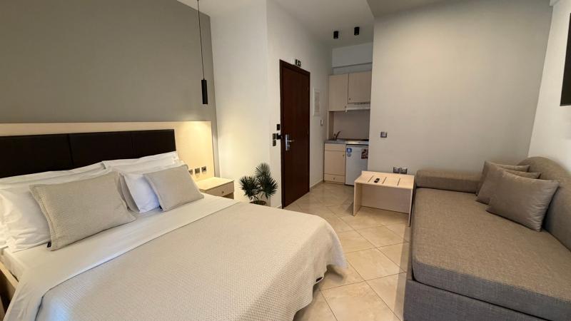 Mg Luxury Living image