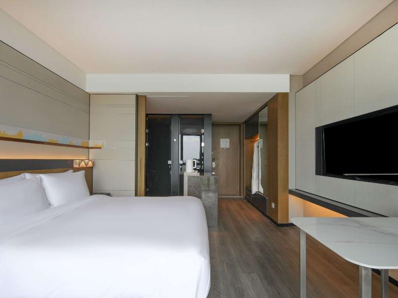 Novotel Shanghai Chuansha image