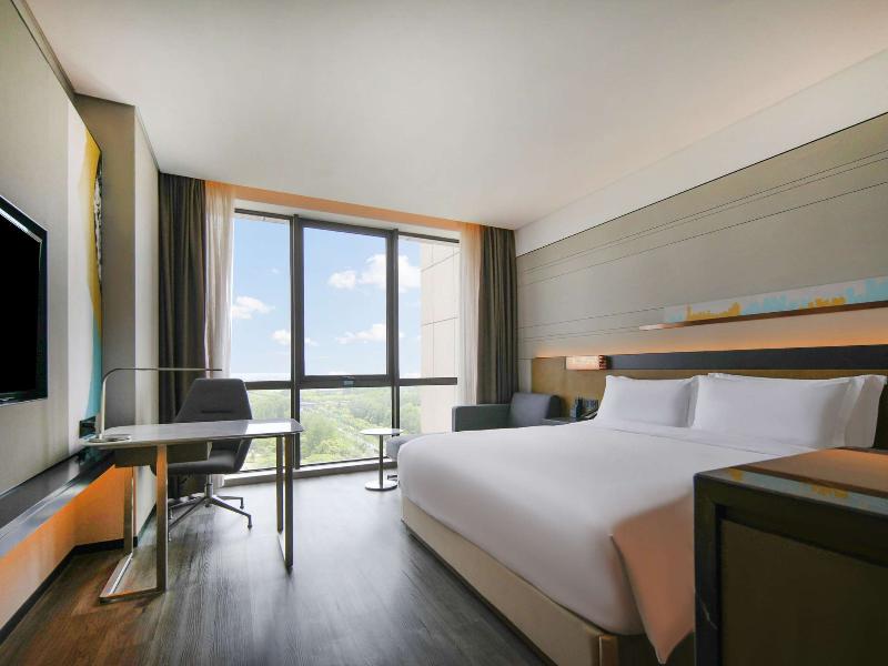 Novotel Shanghai Chuansha image