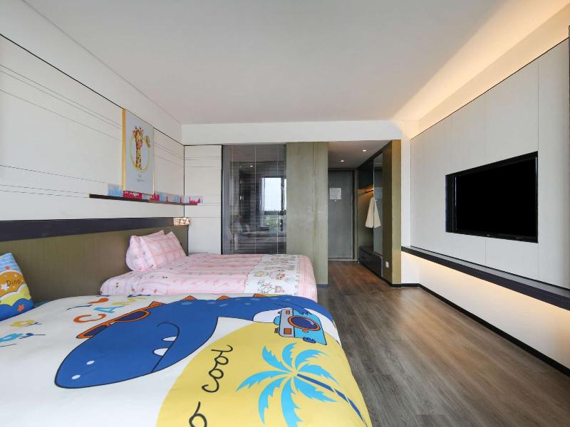 Novotel Shanghai Chuansha image