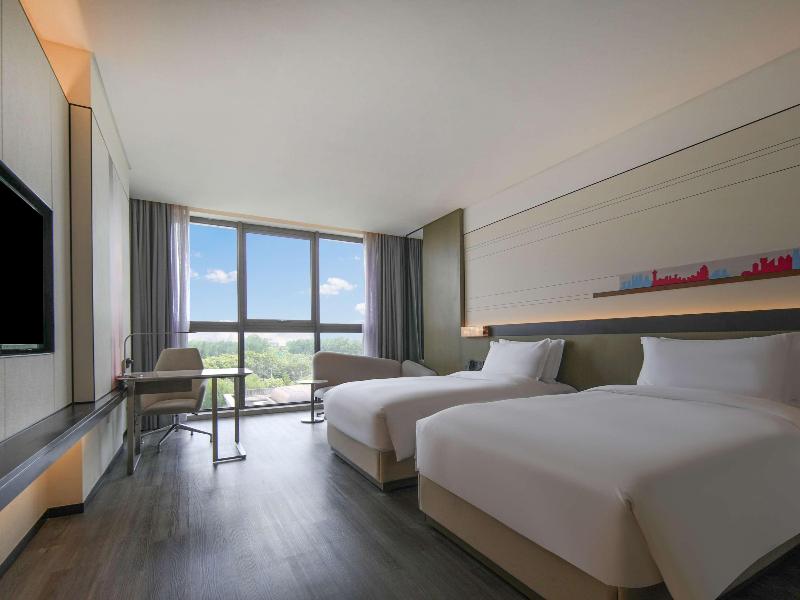 Novotel Shanghai Chuansha image