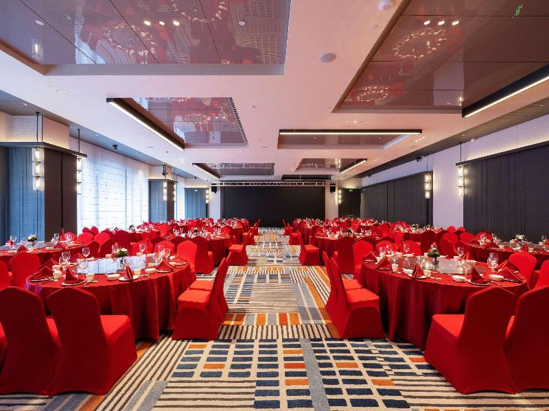 Novotel Zibo New Hongcheng image
