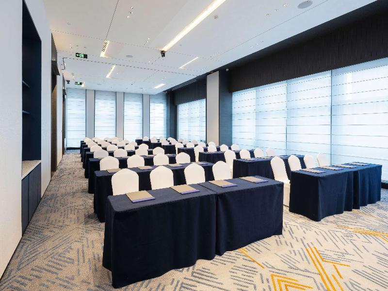 Novotel Zibo New Hongcheng image