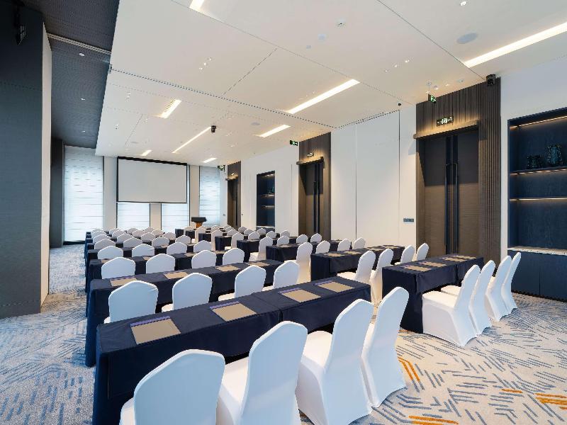 Novotel Zibo New Hongcheng image