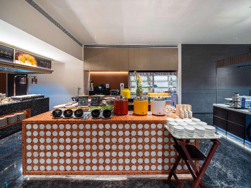Novotel Zibo New Hongcheng image