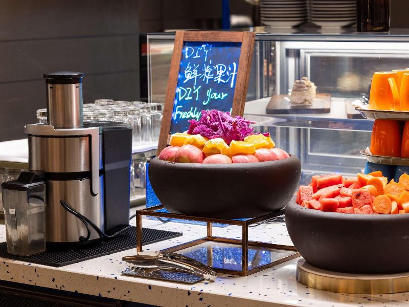 Novotel Zibo New Hongcheng image