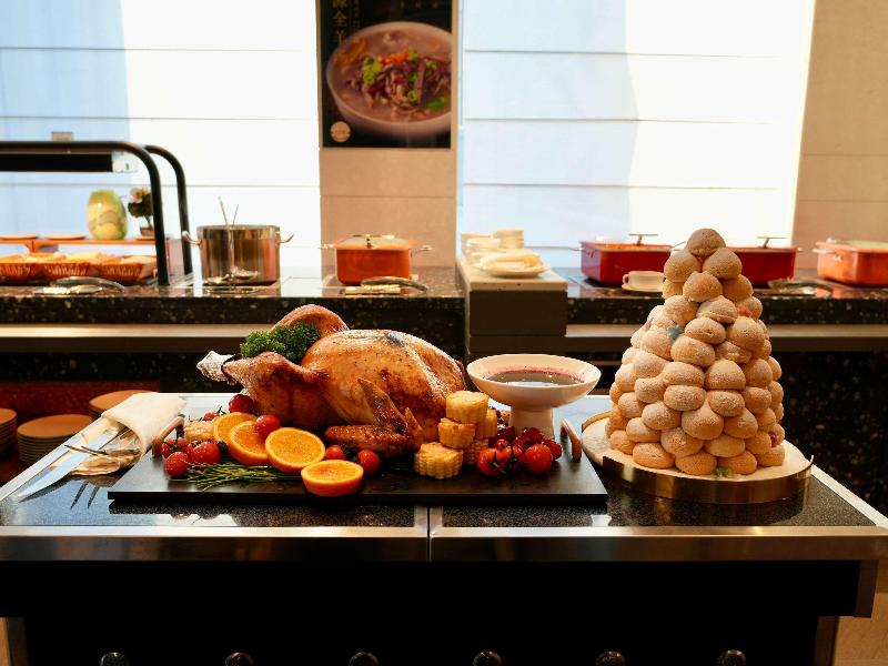 Novotel Zibo New Hongcheng image