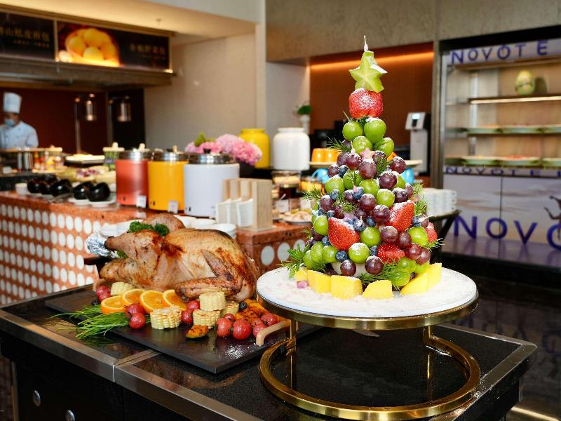 Novotel Zibo New Hongcheng image