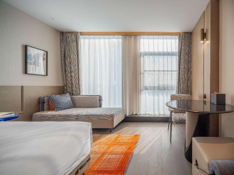 Novotel Zibo New Hongcheng image