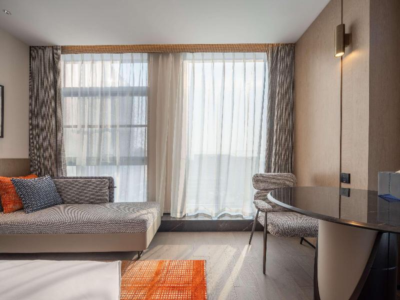 Novotel Zibo New Hongcheng image