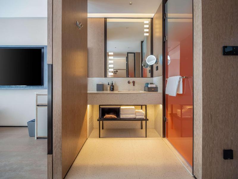 Novotel Zibo New Hongcheng image