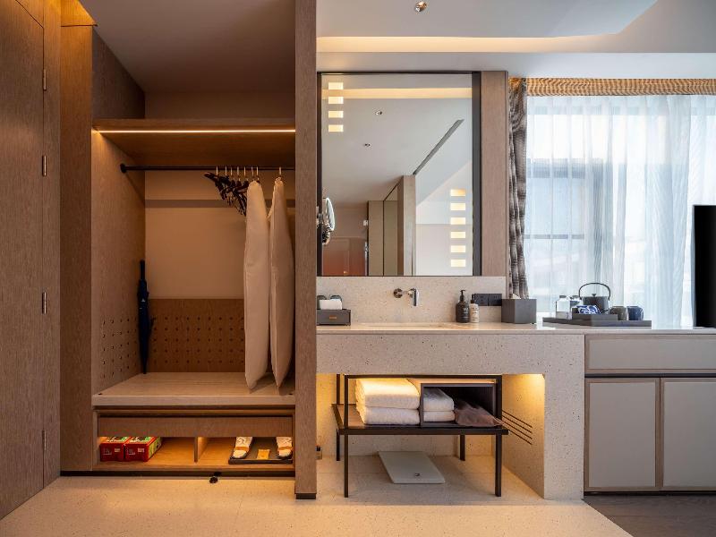 Novotel Zibo New Hongcheng image
