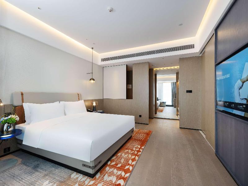Novotel Zibo New Hongcheng image