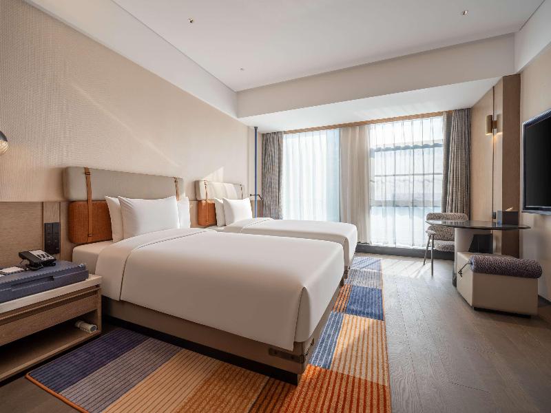 Novotel Zibo New Hongcheng image