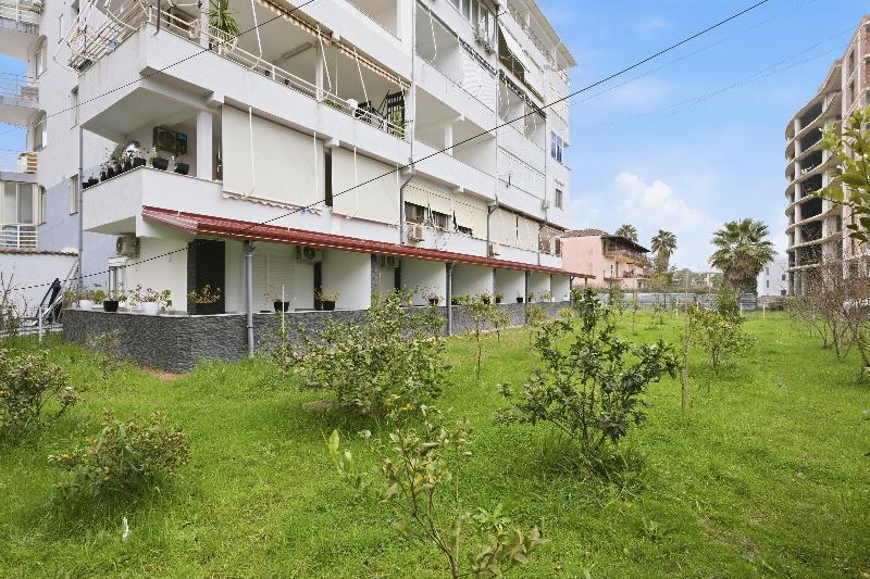 Enles Garden Beach Apartaments image