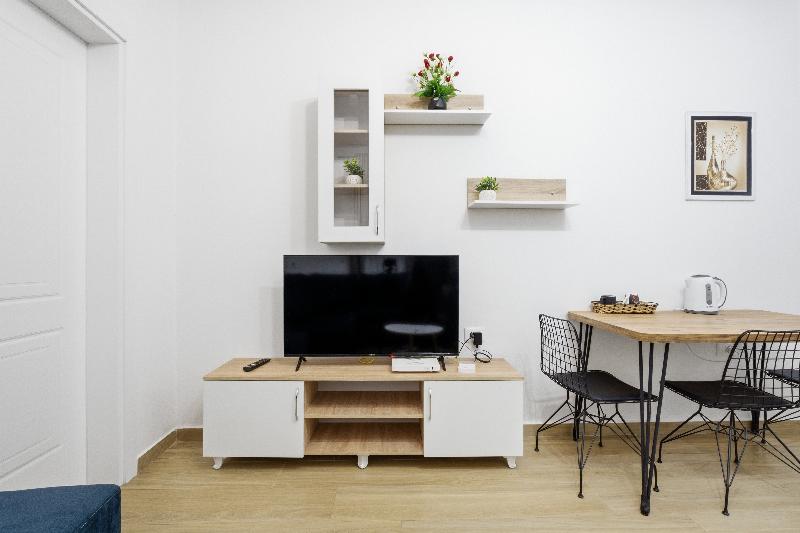 Enles Garden Beach Apartaments image