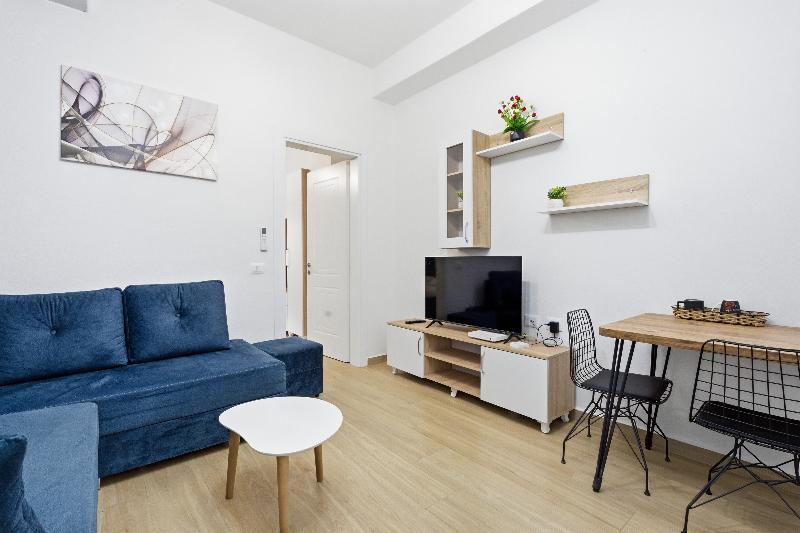 Enles Garden Beach Apartaments image