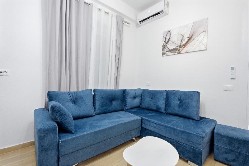 Enles Garden Beach Apartaments image