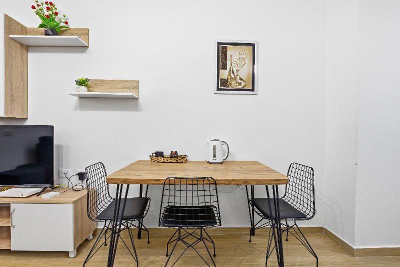 Enles Garden Beach Apartaments image