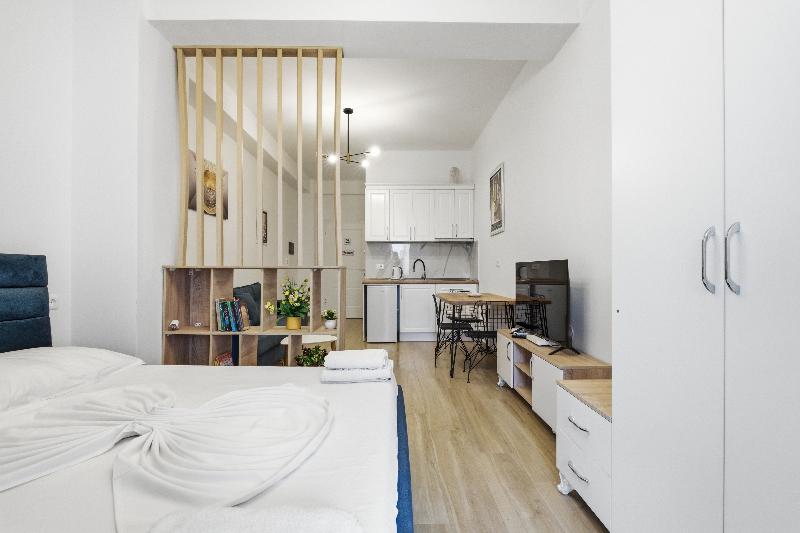 Enles Garden Beach Apartaments image