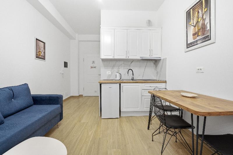 Enles Garden Beach Apartaments image