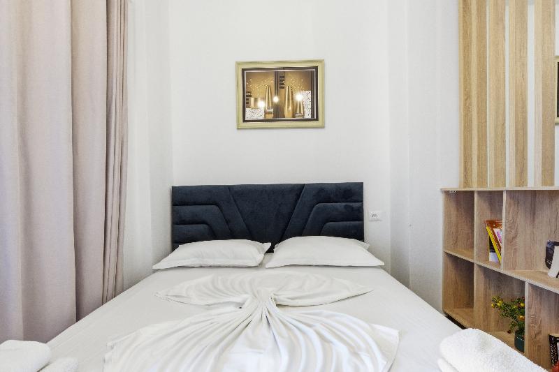 Enles Garden Beach Apartaments image