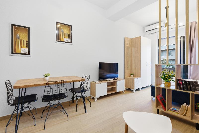 Enles Garden Beach Apartaments image