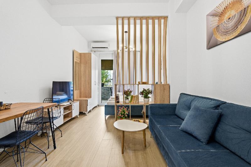 Enles Garden Beach Apartaments image