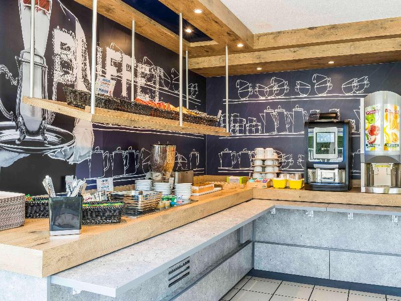 Ibis Budget Senlis image