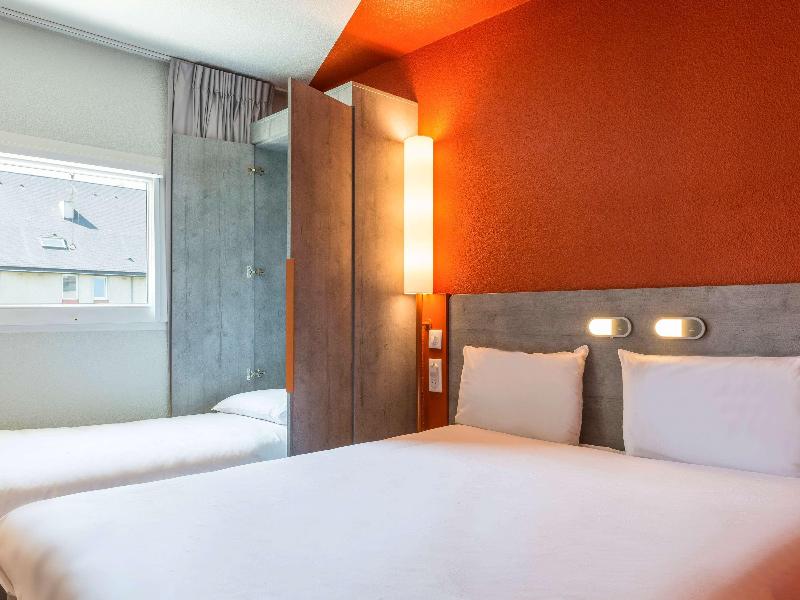 Ibis Budget Senlis image