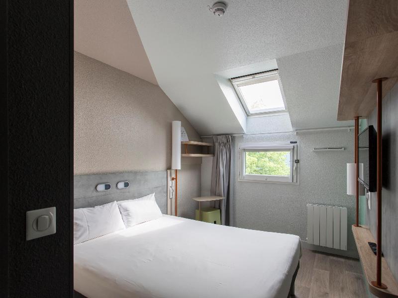 Ibis Budget Senlis image
