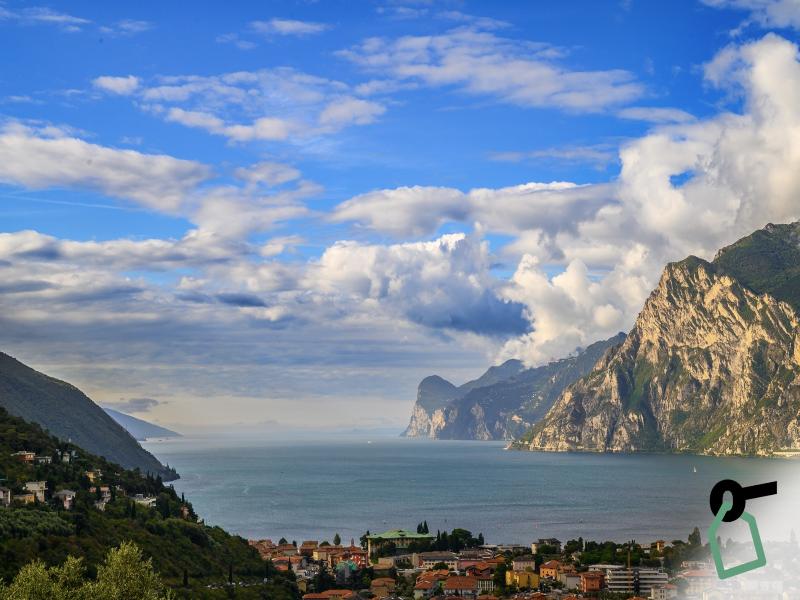 Hotiday Torbole Lago image