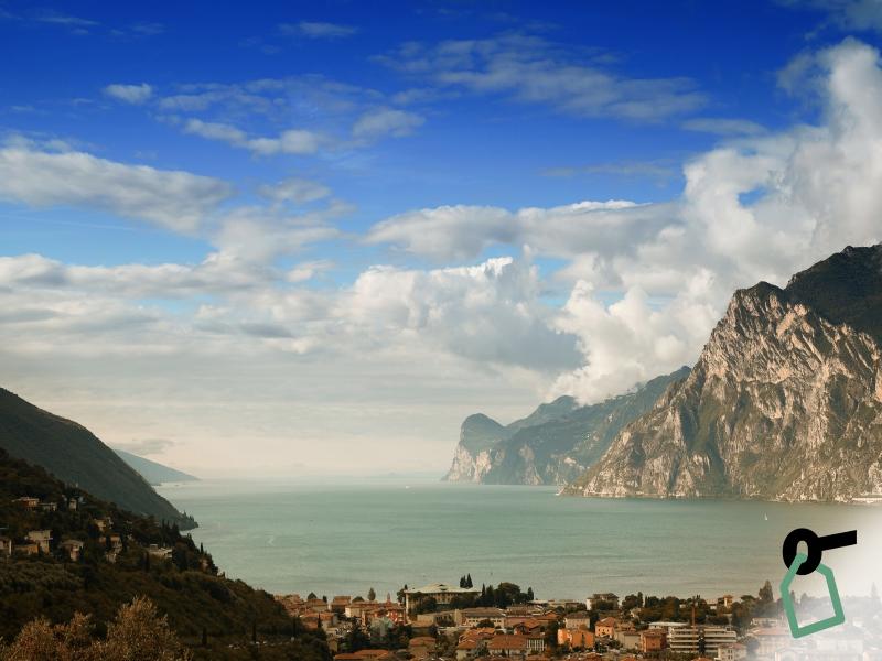 Hotiday Torbole Lago image