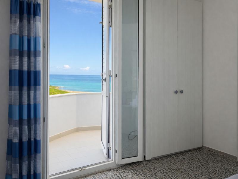 Hotiday Castelsardo Spiaggia image