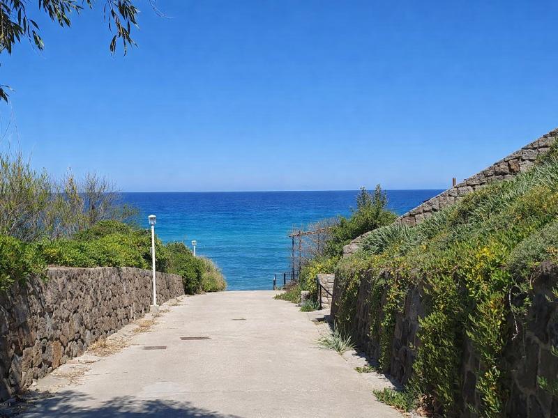 Hotiday Castelsardo Spiaggia image